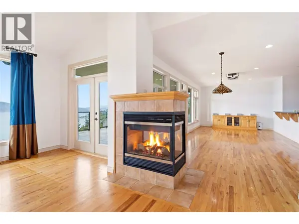 448 Viewcrest Road, Kelowna, BC V1W4K1