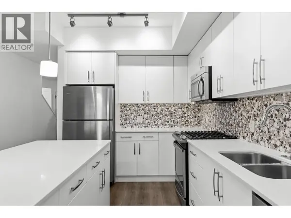 680 Old Meadows RD #74, Kelowna, BC V1W5L4