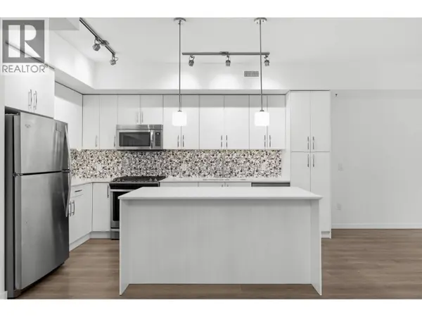 680 Old Meadows RD #74, Kelowna, BC V1W5L4