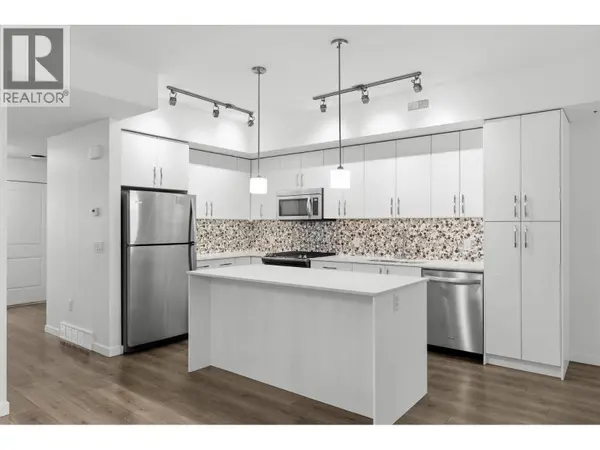 680 Old Meadows RD #74, Kelowna, BC V1W5L4