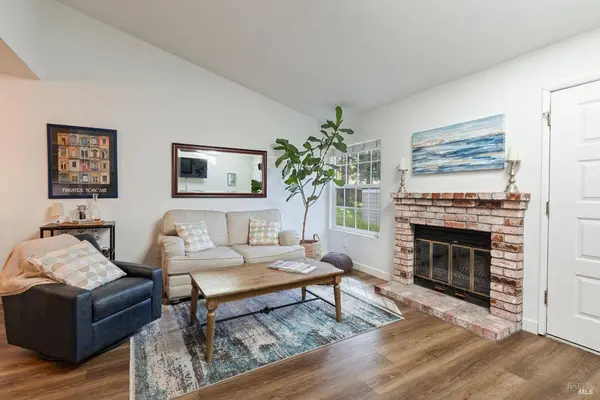 343 W Thomson AVE, Sonoma, CA 95476