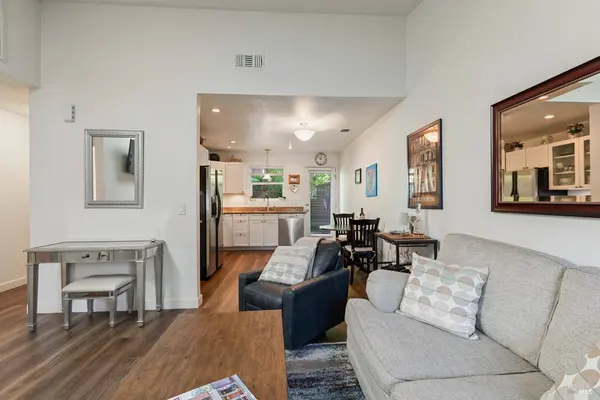 343 W Thomson AVE, Sonoma, CA 95476