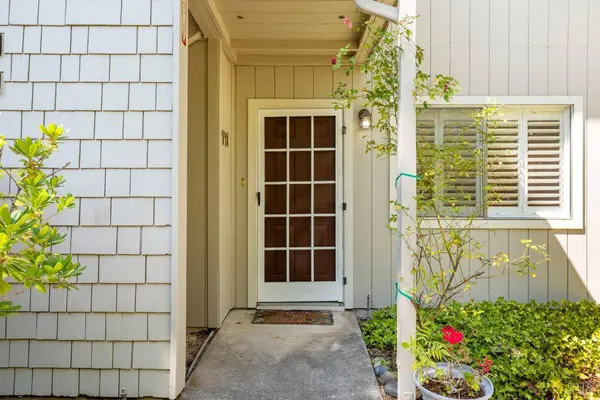 771 W Spain ST, Sonoma, CA 95476