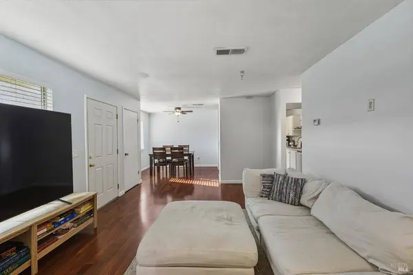 1741 Las Raposas CT, Santa Rosa, CA 95409