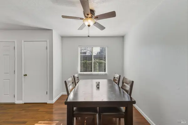 1741 Las Raposas CT, Santa Rosa, CA 95409