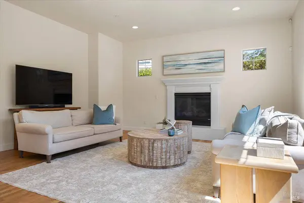 416 San Lorenzo CT, Sonoma, CA 95476