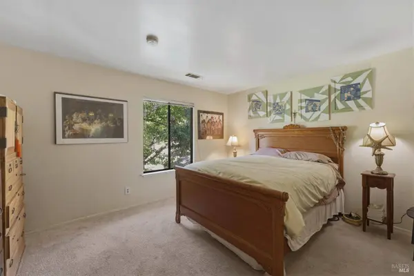 421 7th ST W, Sonoma, CA 95476