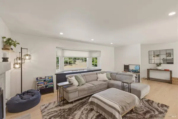 19356 Lovall Valley CT, Sonoma, CA 95476