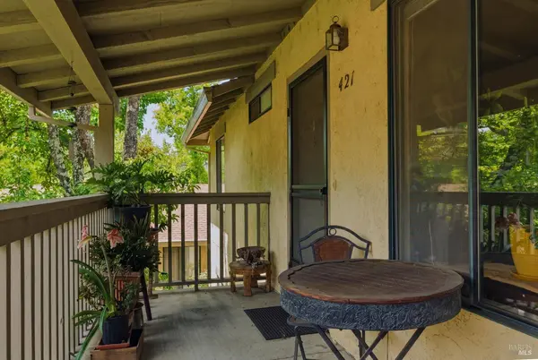 421 7th ST W, Sonoma, CA 95476
