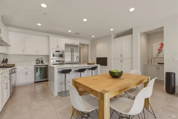 871 4th ST W, Sonoma, CA 95476
