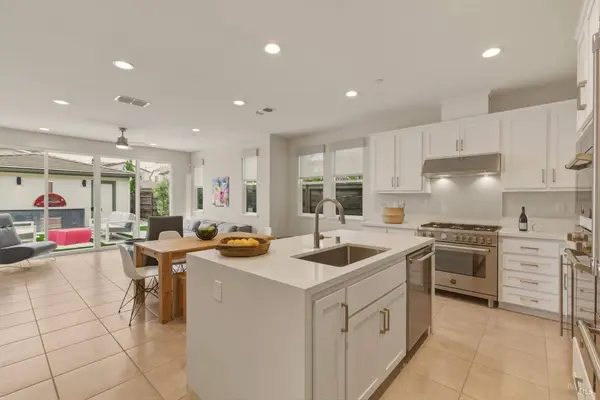 871 4th ST W, Sonoma, CA 95476