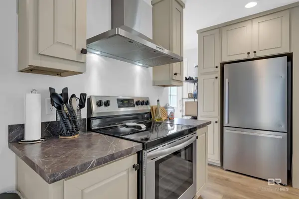 16707 Ft Morgan Road, Gulf Shores, AL 36542