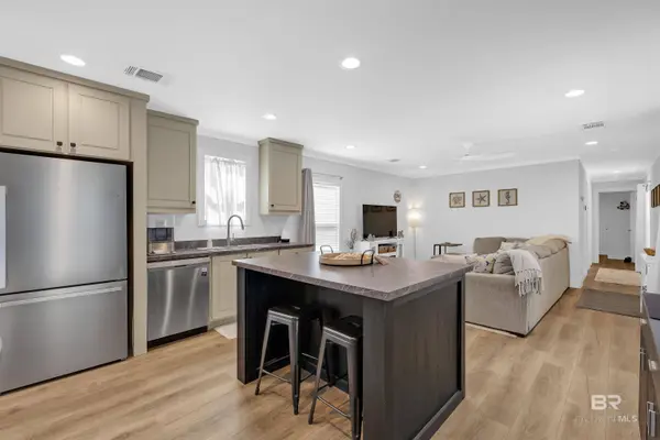 16707 Ft Morgan Road, Gulf Shores, AL 36542