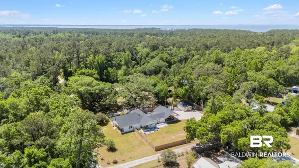 6447 Bemis Ln, Foley, AL 36535