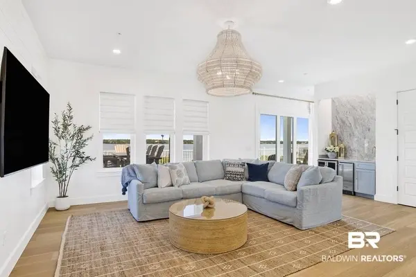 2120 W Beach Boulevard, Gulf Shores, AL 36542