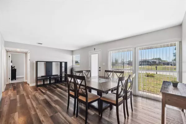 4715 W MONTGOMERY AVE, Tampa, FL 33616