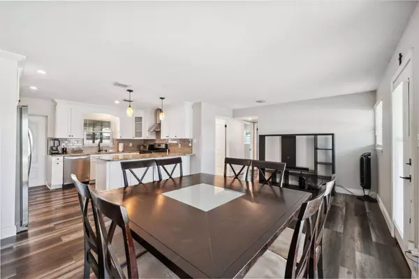 4715 W MONTGOMERY AVE, Tampa, FL 33616