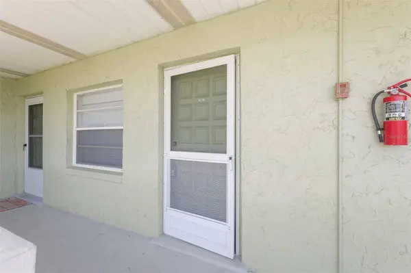 1250 S PINELLAS AVE #910, Tarpon Springs, FL 34689