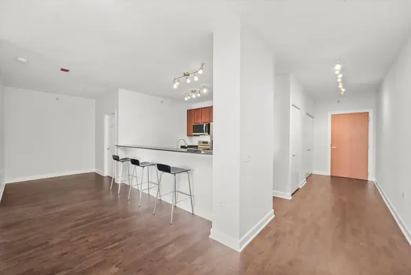 100 E 14th ST #1203, Chicago, IL 60605