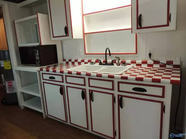 26468 Childrens Lane, Athens, AL 35613