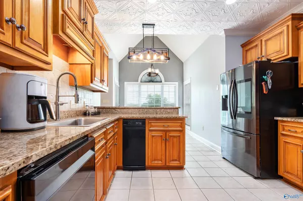 23363 Piney Creek Drive, Athens, AL 35613