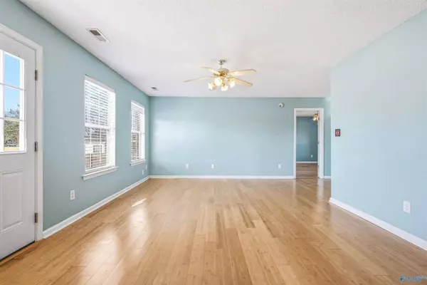 8246 Wall Triana Hwy, Harvest, AL 35749