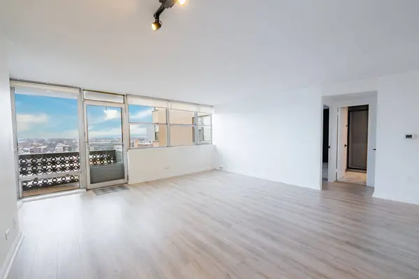6301 N Sheridan RD #14J, Chicago, IL 60660