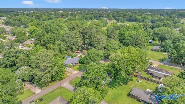 605 Hereford Drive, Athens, AL 35611