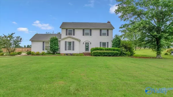 104 Whitfield Drive, Athens, AL 35613