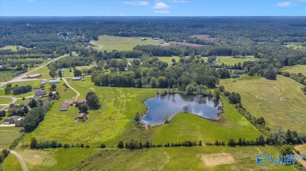 7735 County Road 170, Trinity, AL 35673