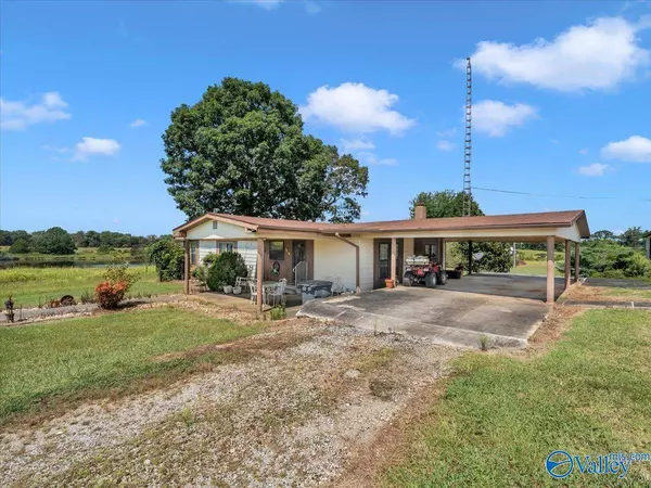 7750 County Road 170, Trinity, AL 35673