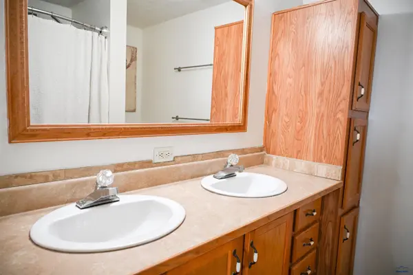 22240 School Rd, Piedmont, SD 57769