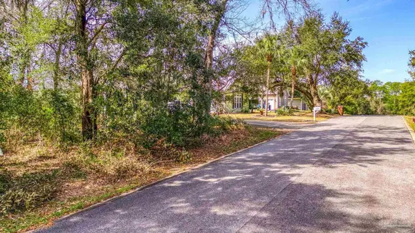 16265 Narwhal Dr, Pensacola, FL 32507
