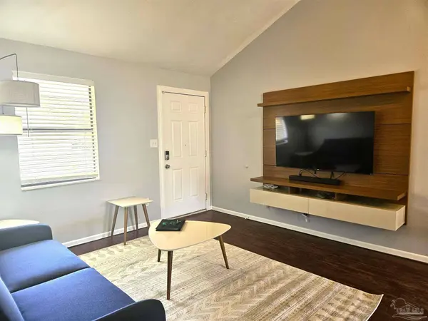 5479 Chatham Ave, Pensacola, FL 32507