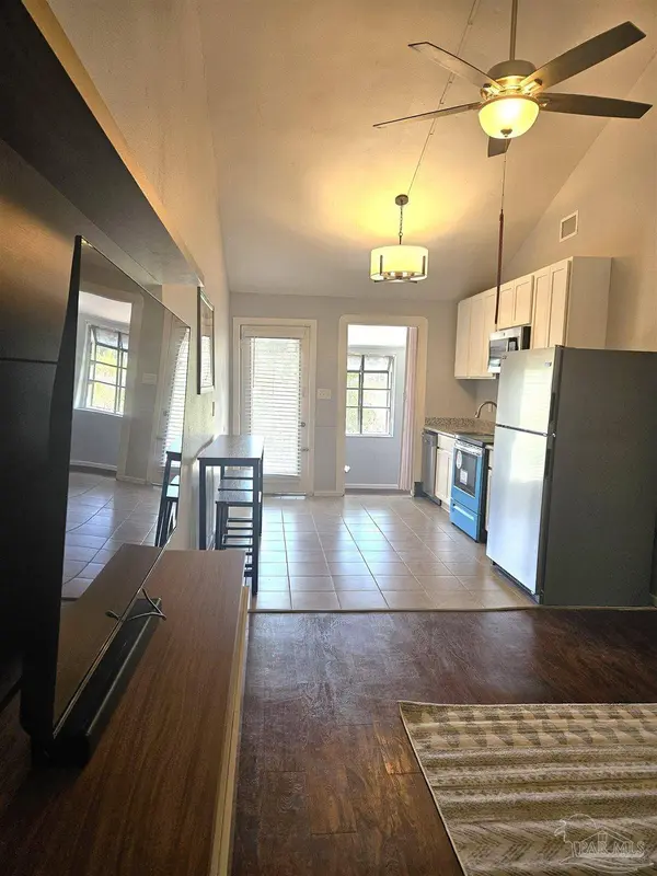 5479 Chatham Ave, Pensacola, FL 32507