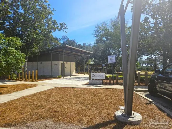 5791 Coronada Blvd, Pensacola, FL 32507