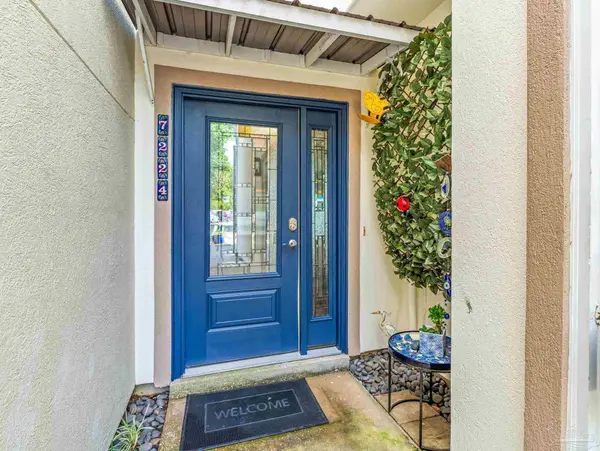 7224 Majestic Blvd, Navarre, FL 32566