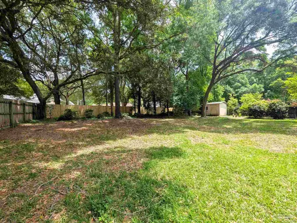 5416 Rowe Trl, Pace, FL 32571