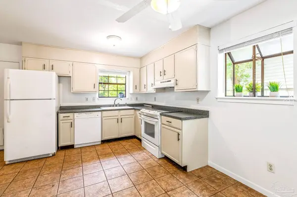 5791 Coronada Blvd, Pensacola, FL 32507