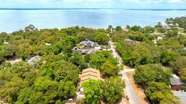 5791 Coronada Blvd, Pensacola, FL 32507