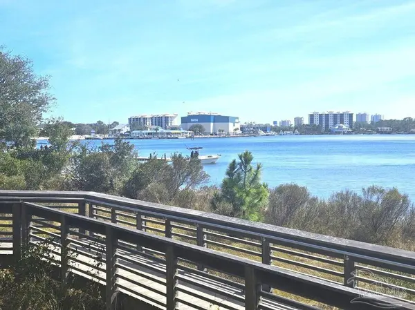 5791 Coronada Blvd, Pensacola, FL 32507