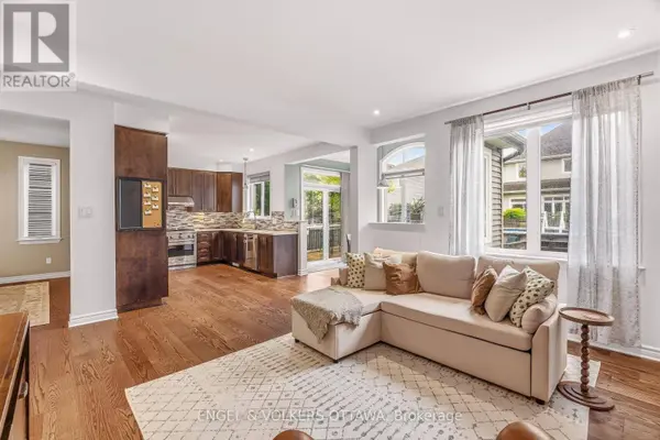 704 WRANGLER CIRCLE, Ottawa, ON K2S0R2