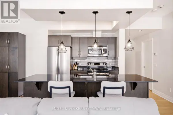 235 Kent ST #711, Ottawa, ON K2P1Z9