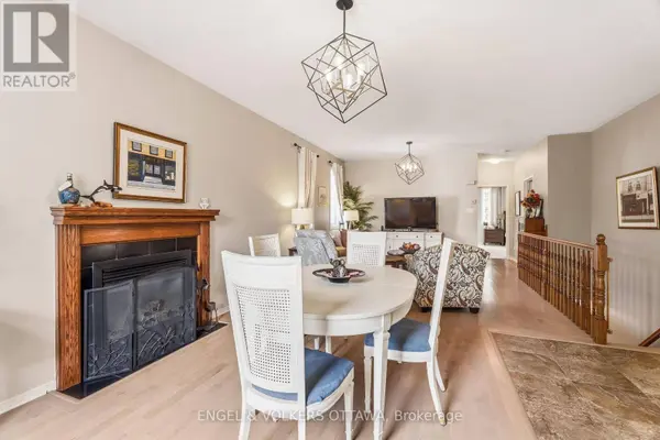 518 STONECHURCH WAY, Ottawa, ON K2J0C6
