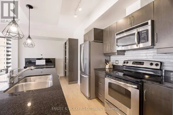 235 Kent ST #711, Ottawa, ON K2P1Z9