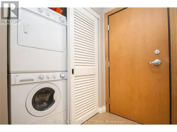 90 George ST #411, Ottawa, ON K1N0A8