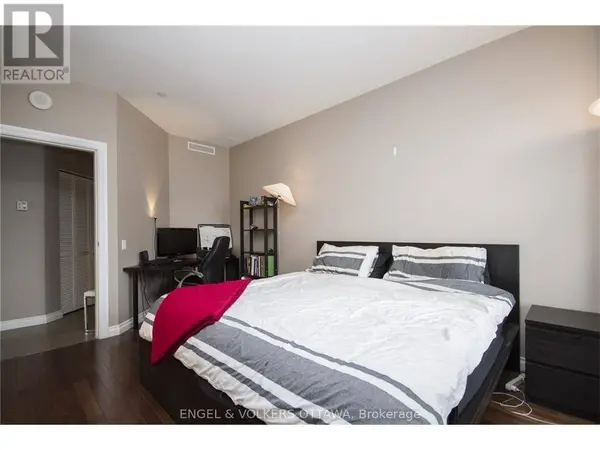 90 George ST #411, Ottawa, ON K1N0A8