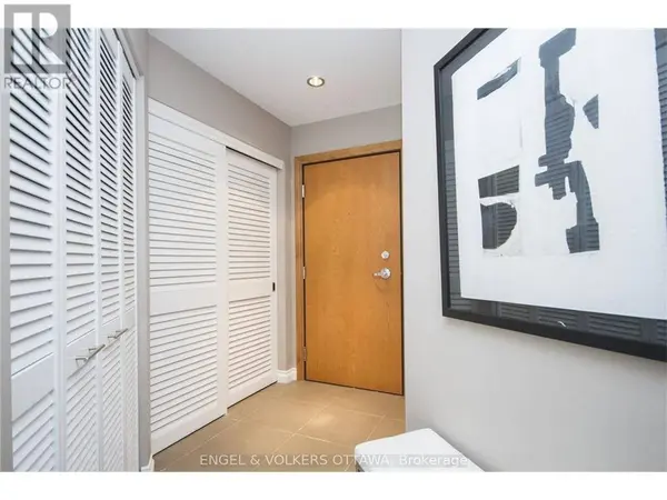 90 George ST #411, Ottawa, ON K1N0A8