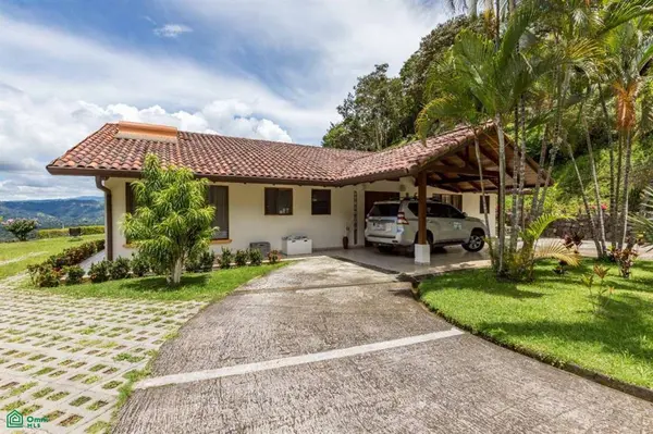 Exceptional Private Retreat in Atenas, Atenas, 20501