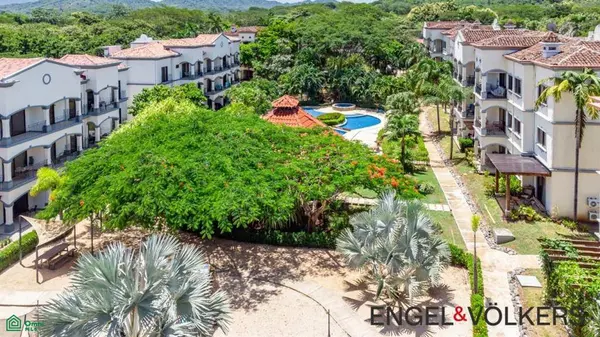 Palmas de Tamarindo 204D, Santa Cruz, 50309